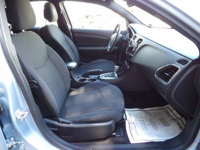 2013 Chrysler 200 Limited