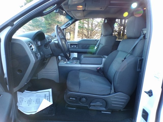 2004 Ford F-150 XLT