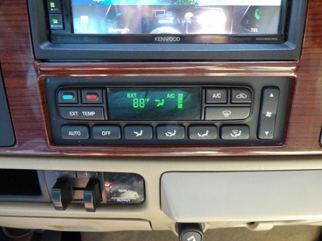 2006 Ford F-350SD Lariat DRW