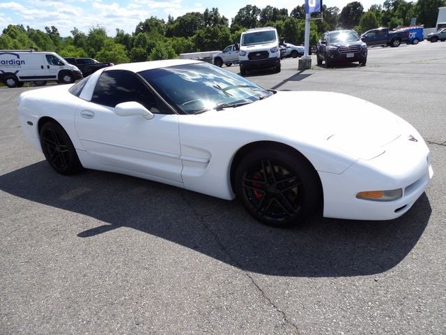 2004 Chevrolet Corvette Base