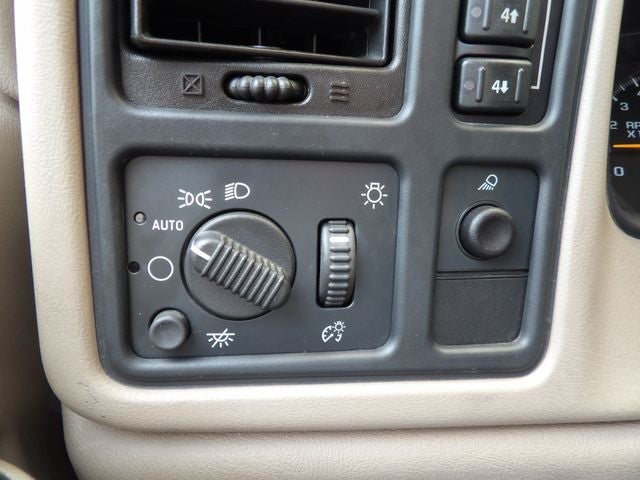 2003 Chevrolet Silverado 1500HD LS