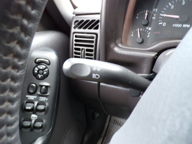 2001 Jeep Cherokee Sport