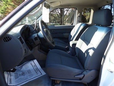 2004 Nissan Frontier XE