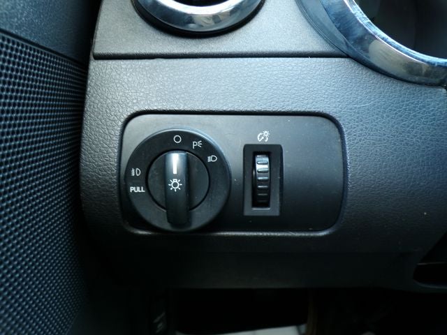 2005 Ford Mustang GT Deluxe