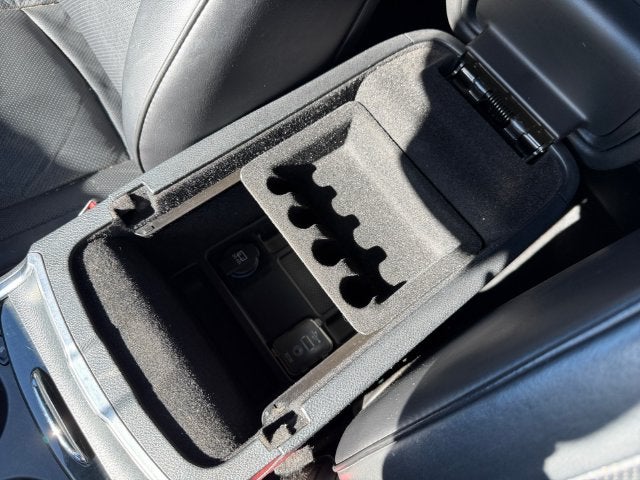 2011 Chrysler 300C Base