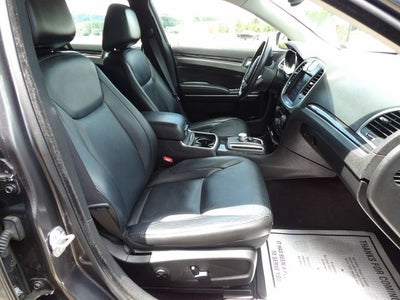 2017 Chrysler 300 Limited