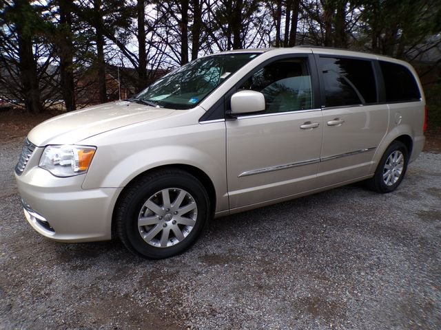 2013 Chrysler Town & Country Touring