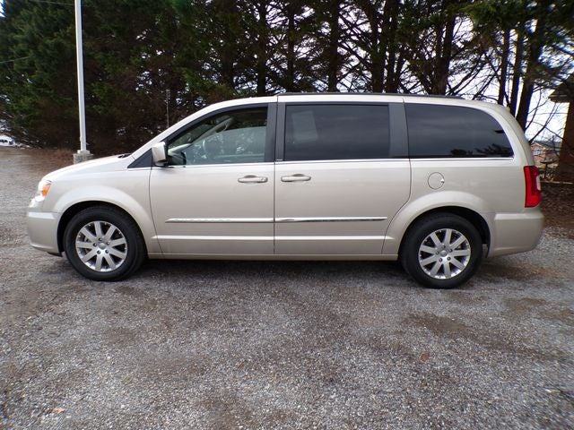 2013 Chrysler Town & Country Touring