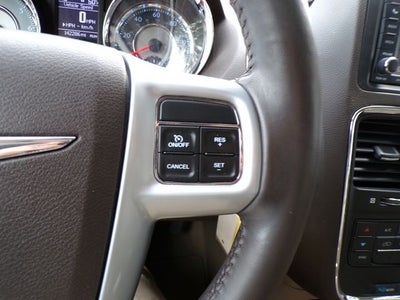 2013 Chrysler Town & Country Touring