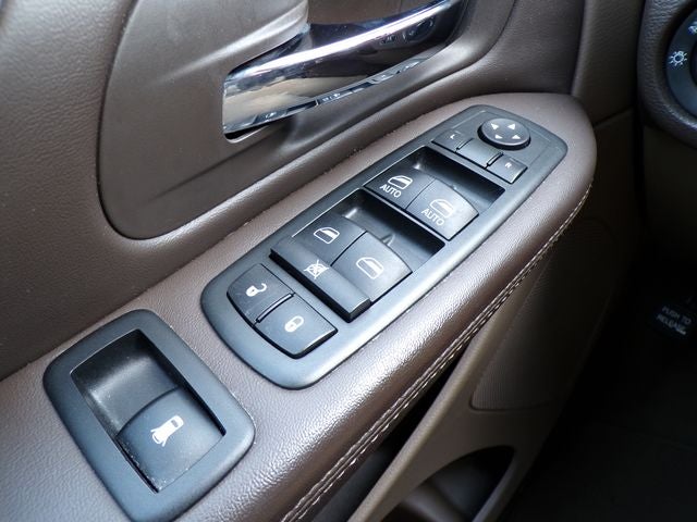 2013 Chrysler Town & Country Touring