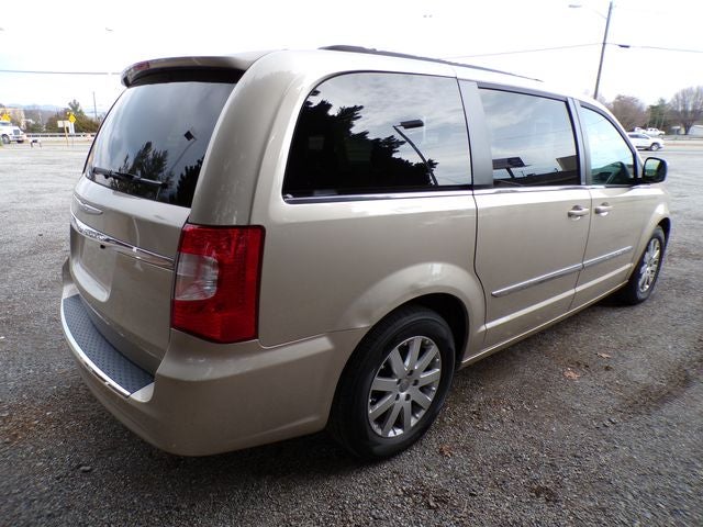 2013 Chrysler Town & Country Touring