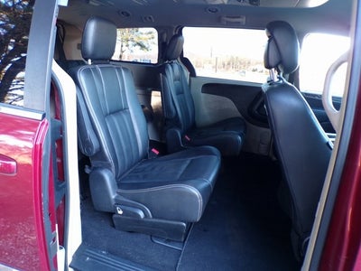 2014 Chrysler Town & Country Touring