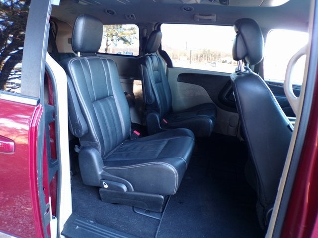 2014 Chrysler Town & Country Touring