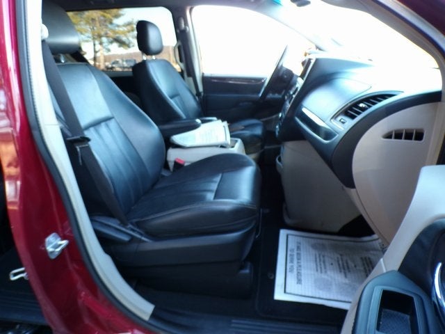 2014 Chrysler Town & Country Touring