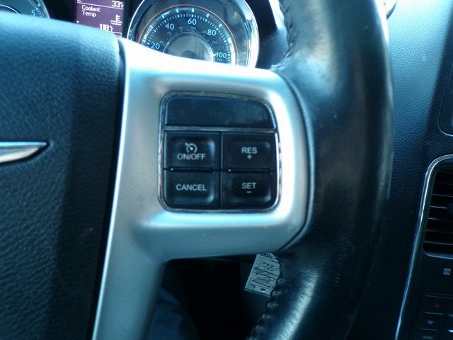 2014 Chrysler Town & Country Touring