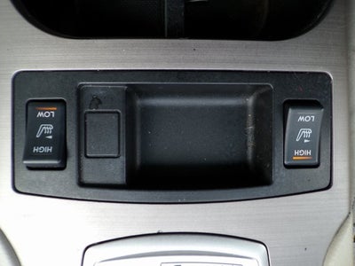 2011 Subaru Outback 3.6R Premium