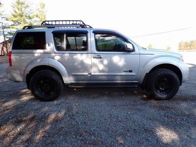 2005 Nissan Pathfinder SE Off-Road