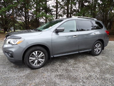 2019 Nissan Pathfinder S