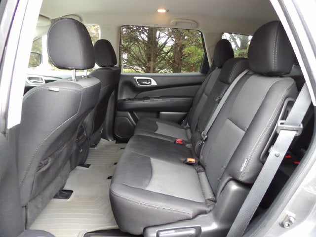 2019 Nissan Pathfinder S