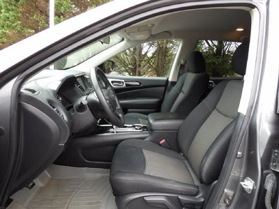 2019 Nissan Pathfinder S