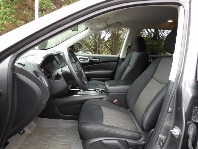 2019 Nissan Pathfinder S