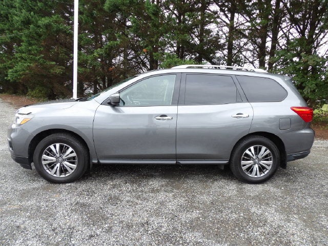 2019 Nissan Pathfinder S