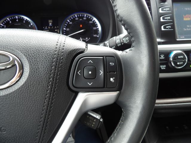 2016 Toyota Highlander XLE V6