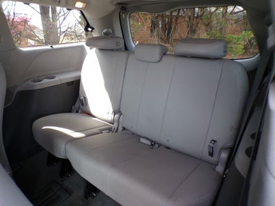 2017 Toyota Sienna XLE Premium 8 Passenger