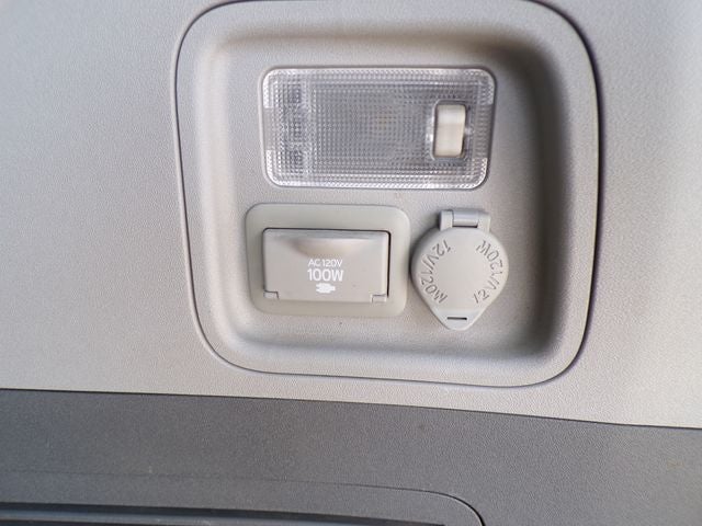 2017 Toyota Sienna XLE Premium 8 Passenger