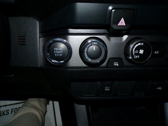 2020 Toyota Tacoma SR5 V6