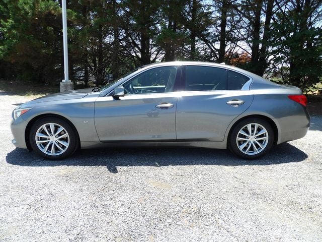 2015 INFINITI Q50 Premium