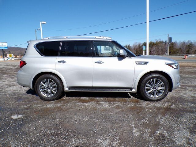 2021 INFINITI QX80 LUXE
