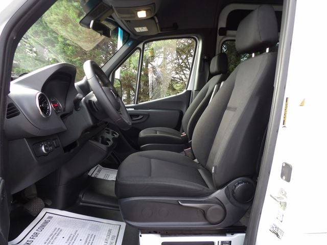 2025 Mercedes-Benz Sprinter 2500 Passenger 144 WB