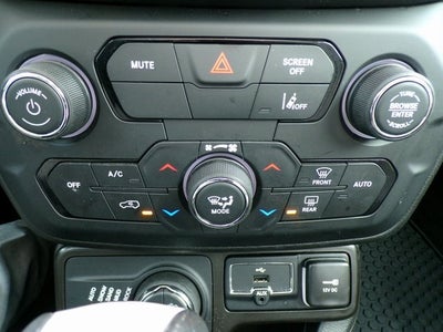 2023 Jeep Renegade Trailhawk