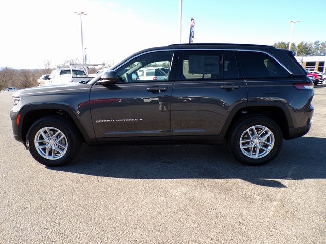 2025 Jeep Grand Cherokee GRAND CHEROKEE LAREDO X 4X4