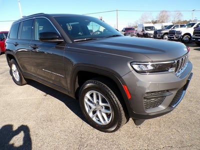 2025 Jeep Grand Cherokee GRAND CHEROKEE LAREDO X 4X4