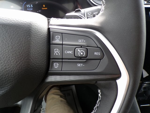 2025 Jeep Grand Cherokee GRAND CHEROKEE LAREDO X 4X4