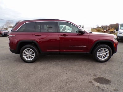 2025 Jeep Grand Cherokee GRAND CHEROKEE LAREDO X 4X4