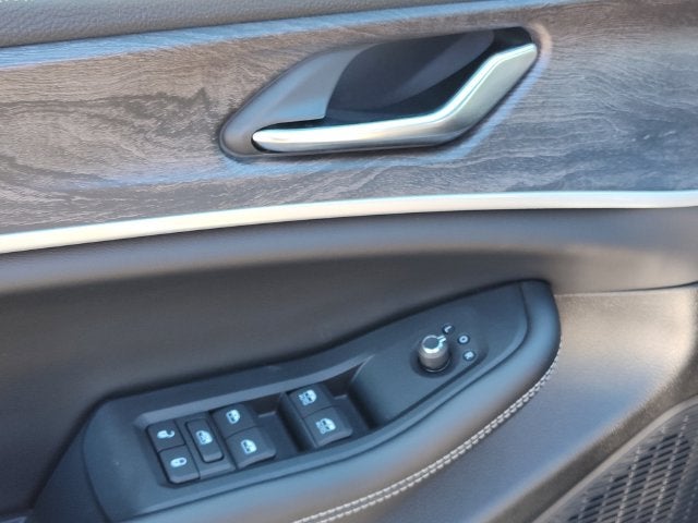 2027 Jeep Grand Cherokee GRAND CHEROKEE LAREDO ALTITUDE 4X4