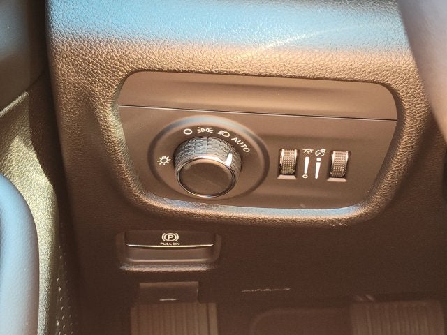 2027 Jeep Grand Cherokee GRAND CHEROKEE LAREDO ALTITUDE 4X4
