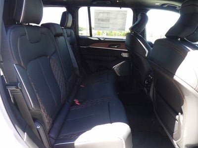 2026 Jeep Grand Cherokee GRAND CHEROKEE SUMMIT 4X4