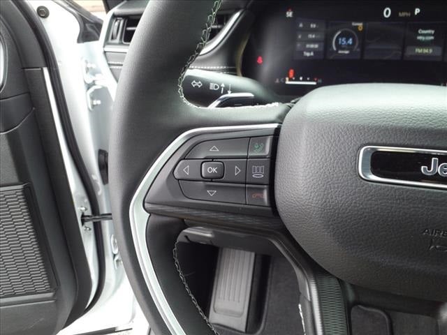 2025 Jeep Grand Cherokee GRAND CHEROKEE L ALTITUDE 4X4