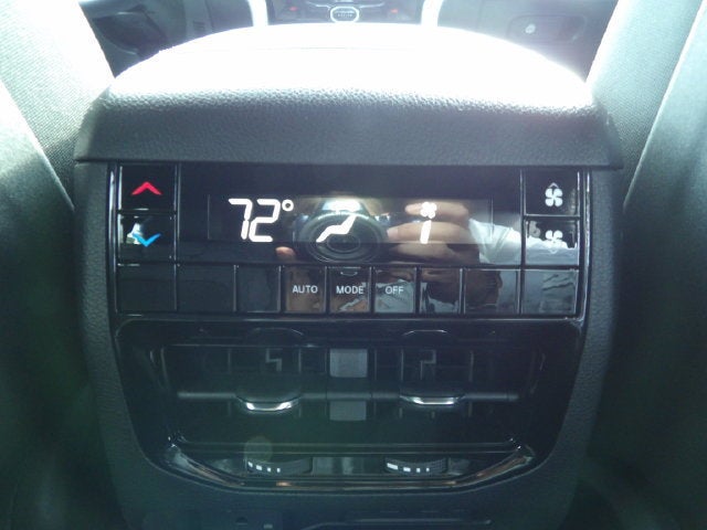 2027 Jeep Grand Cherokee GRAND CHEROKEE L LAREDO ALTITUDE 4X4