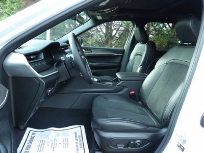 2027 Jeep Grand Cherokee GRAND CHEROKEE L LAREDO ALTITUDE 4X4