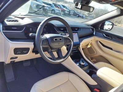 2025 Jeep Grand Cherokee GRAND CHEROKEE L LIMITED 4X4