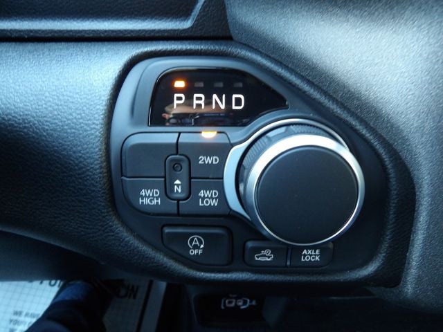 2026 RAM Ram 1500 RAM 1500 TRADESMAN CREW CAB 4X4 5'7' BOX