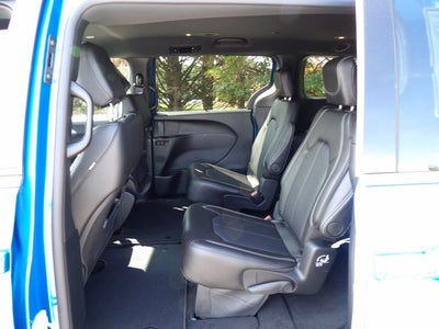 2027 Chrysler Pacifica PACIFICA SELECT