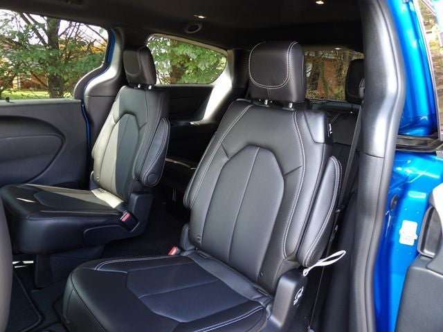 2027 Chrysler Pacifica PACIFICA SELECT