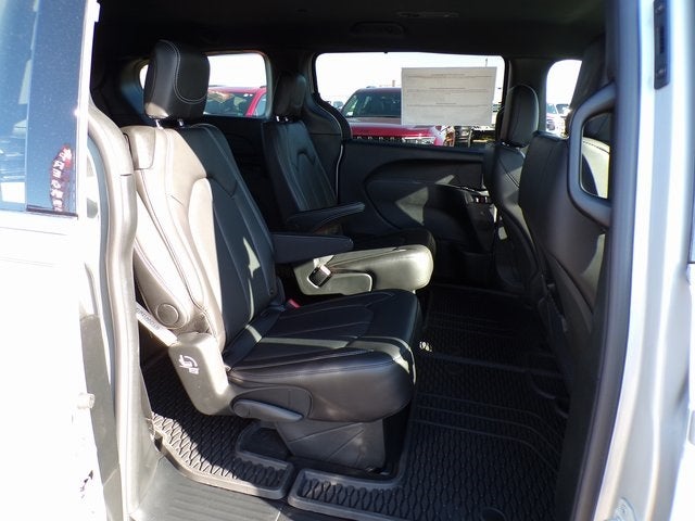 2026 Chrysler Voyager VOYAGER LX