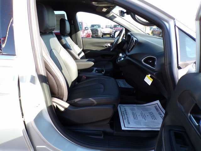 2026 Chrysler Voyager VOYAGER LX